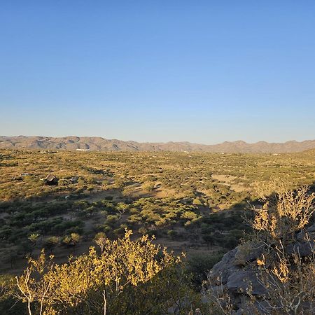 Windhoek Game Camp Villa Lafrenz Township Eksteriør billede